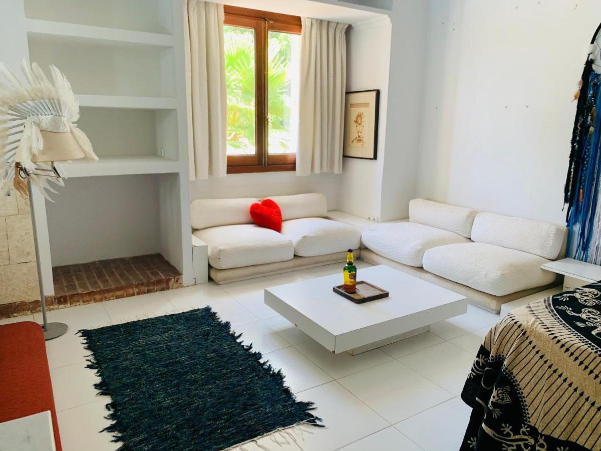 Ibiza Paradise Bed & Breakfast Santa Eularia des Riu Dış mekan fotoğraf