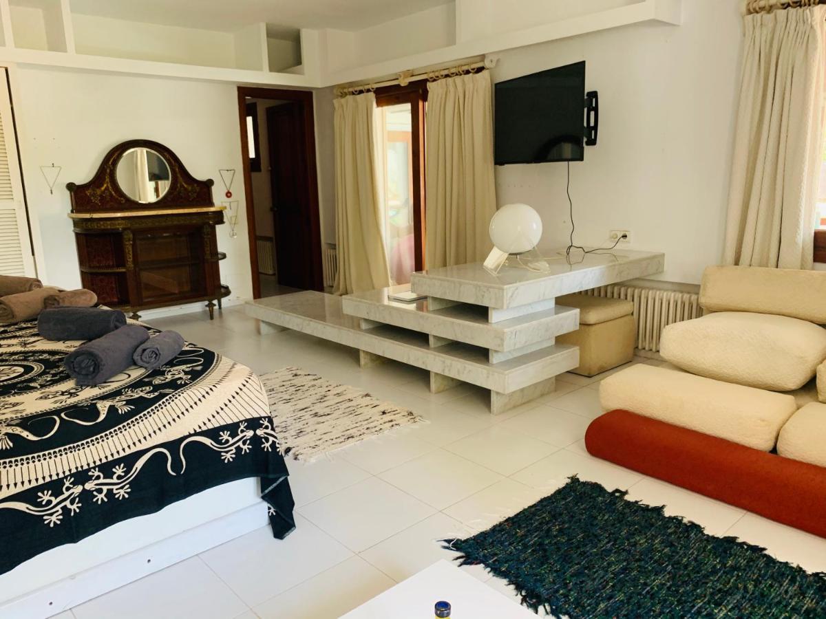 Ibiza Paradise Bed & Breakfast Santa Eularia des Riu Dış mekan fotoğraf